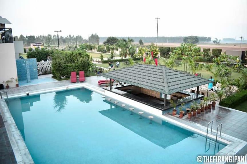 The Firangipani Country Resort Rājpura Εξωτερικό φωτογραφία
