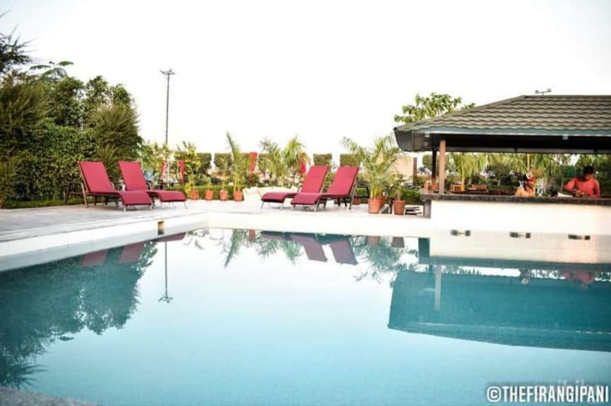 The Firangipani Country Resort Rājpura Εξωτερικό φωτογραφία
